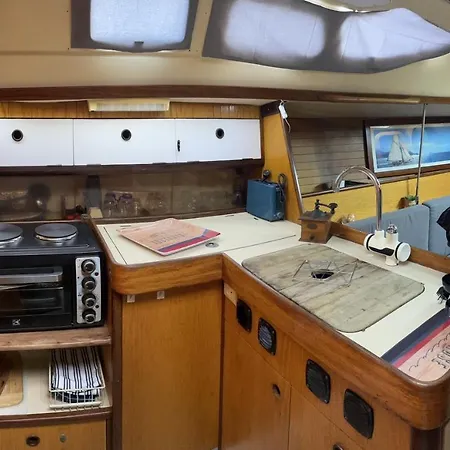 Voilier Eolia 船上ホテル *